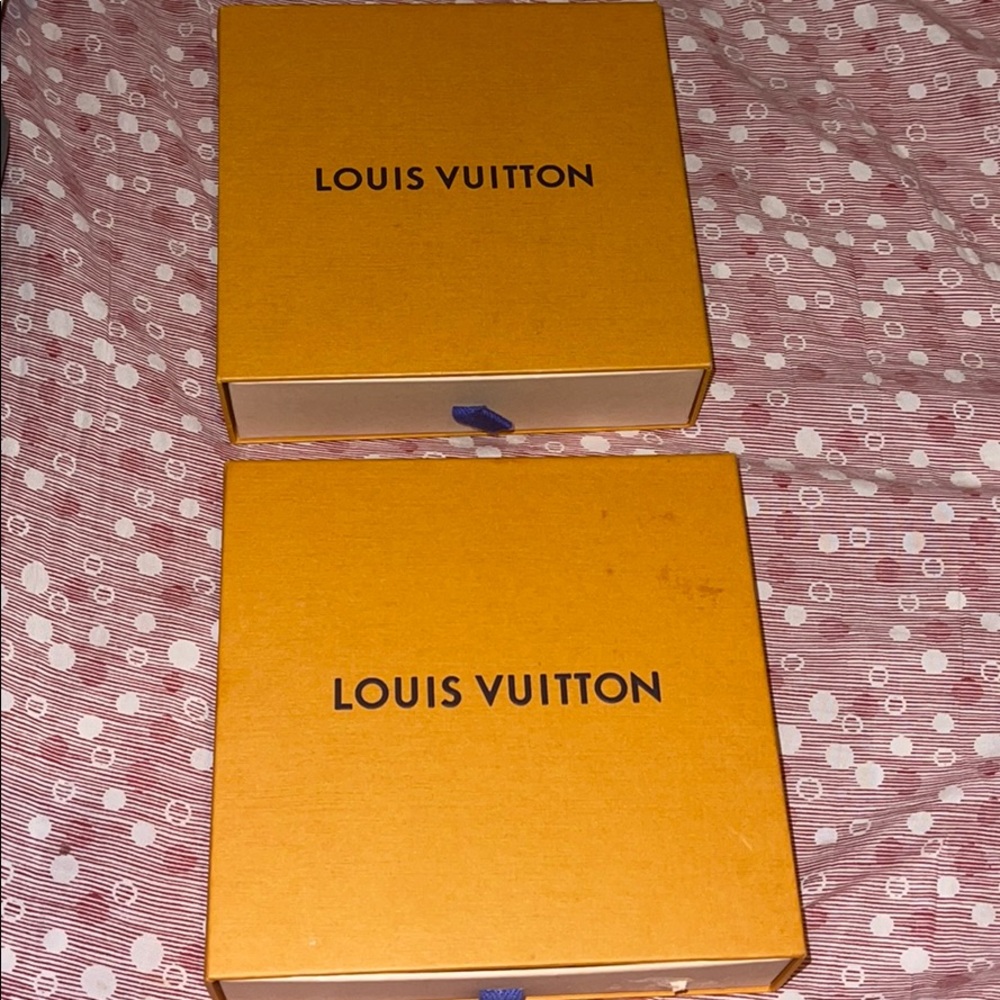 Louis vuitton boxes